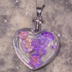 Heart Pendant Pressed Flower Necklace (with chain)